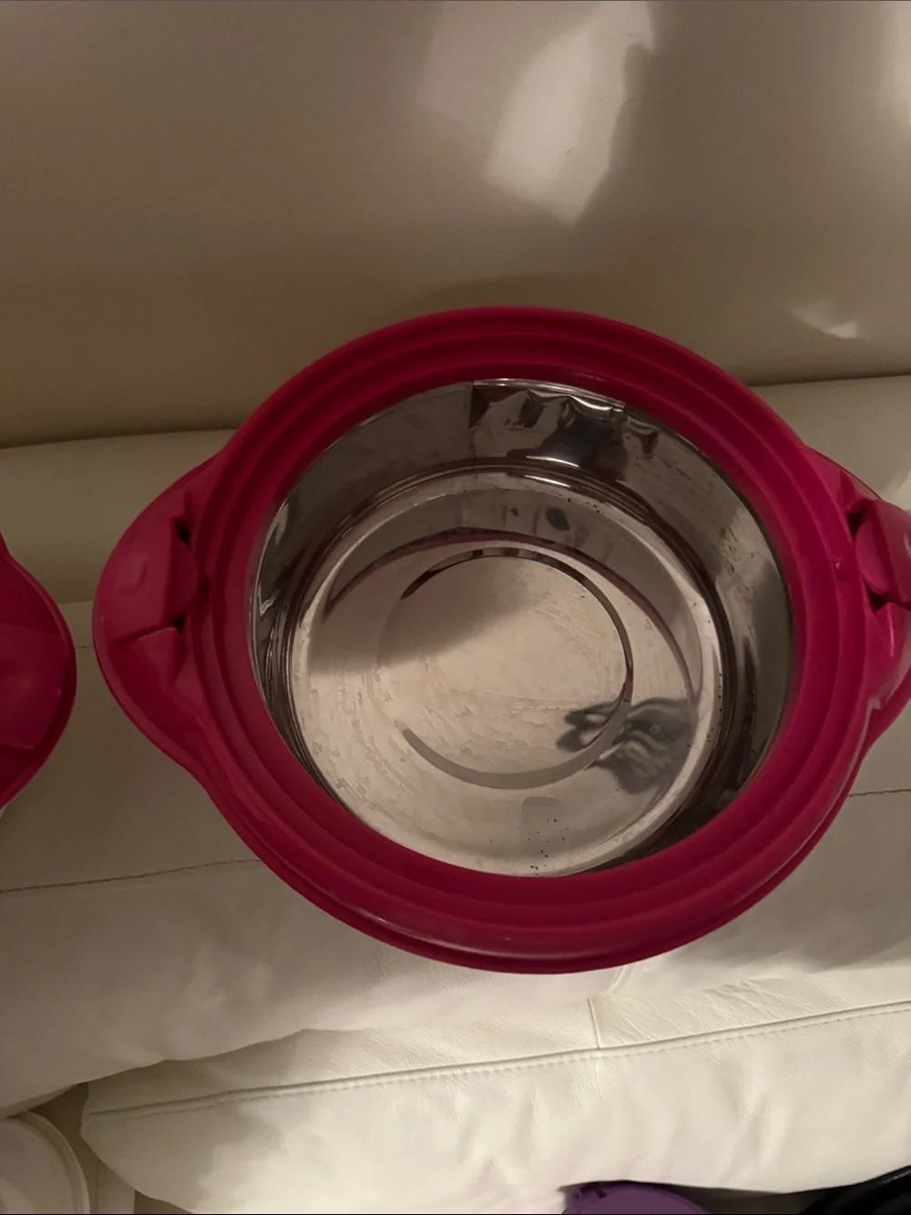 White and Pink Microwaveable Food Storage Bowls with Lids